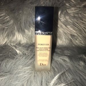Dior Liquid Foundation (024)